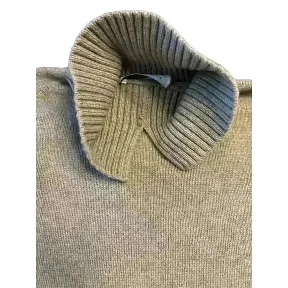 Stockholm Atelier Women's Oversized Turtleneck Sweater light brown Size L - Picture 4 of 6